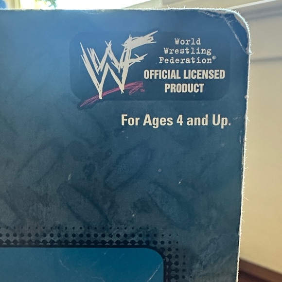 WWF Wrestlemania The Rock /Owen Hart sealed toys - Picture 4 of 4